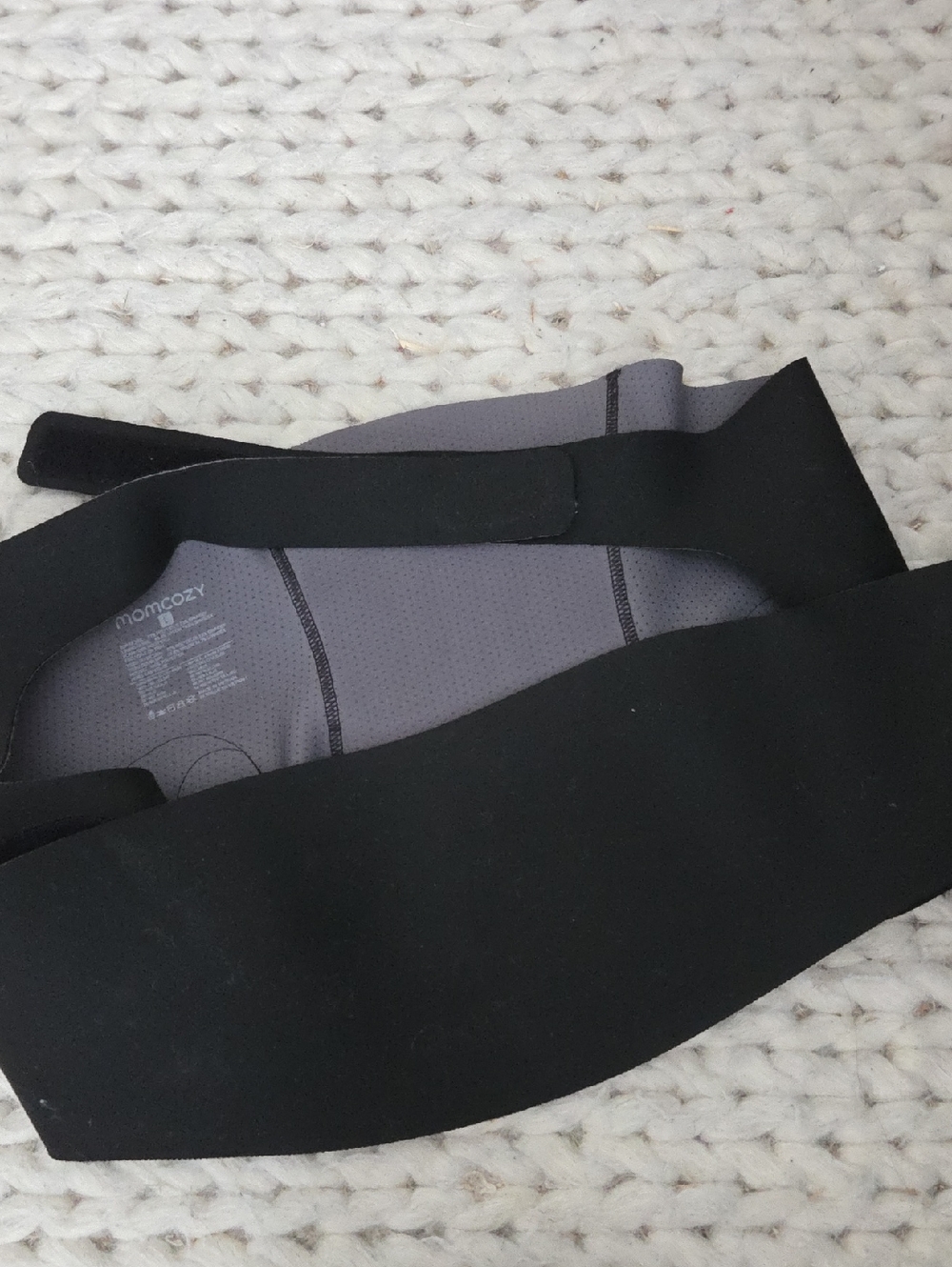 Momcozy BumpEase Ergonest Maternity Belly Band - Black Color - Picture 2 of 5